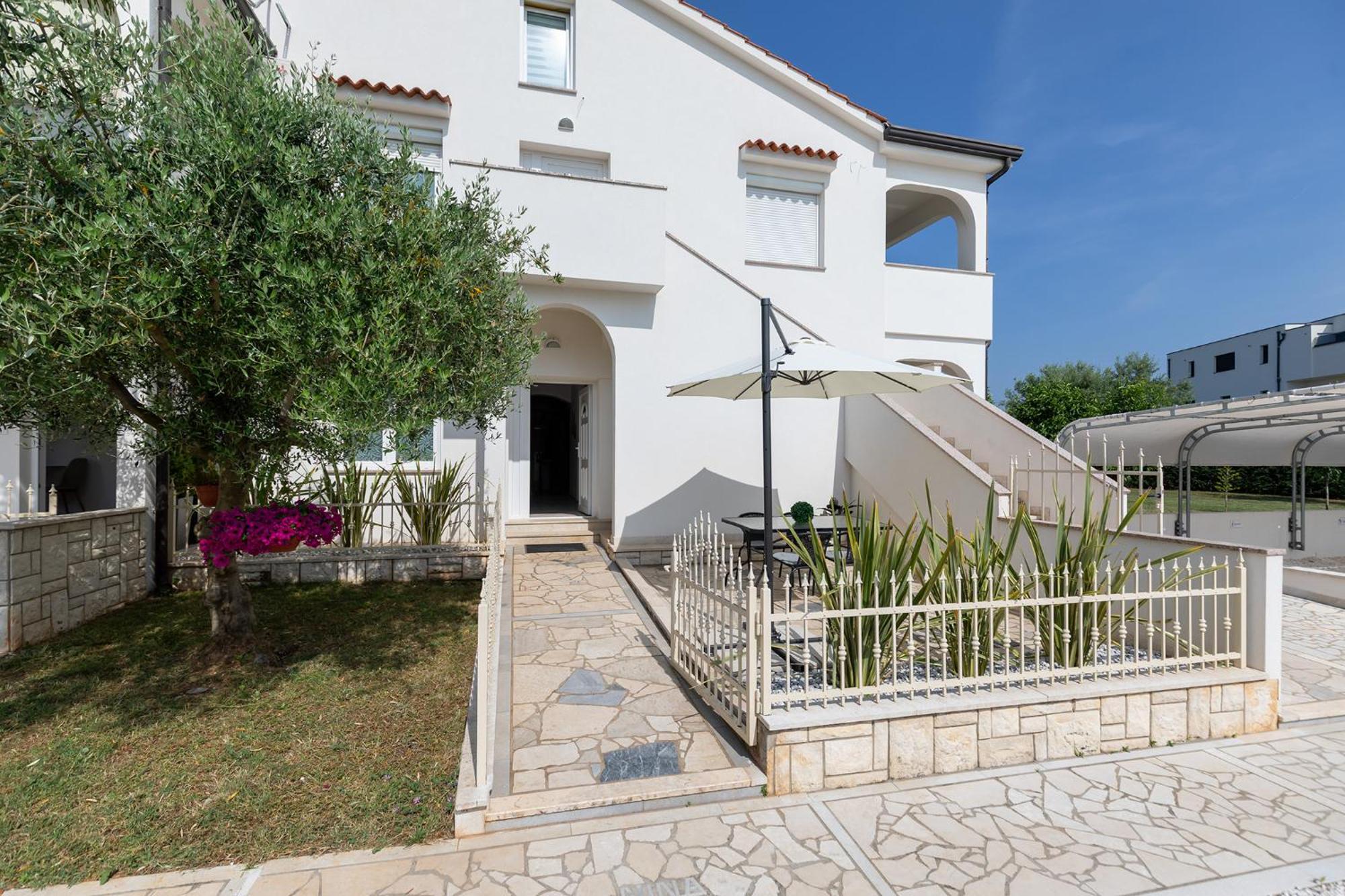 Palace New! Porec