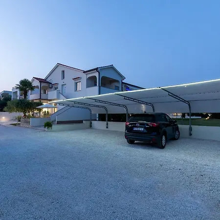 Palace Apartments New! Porec Exterior photo