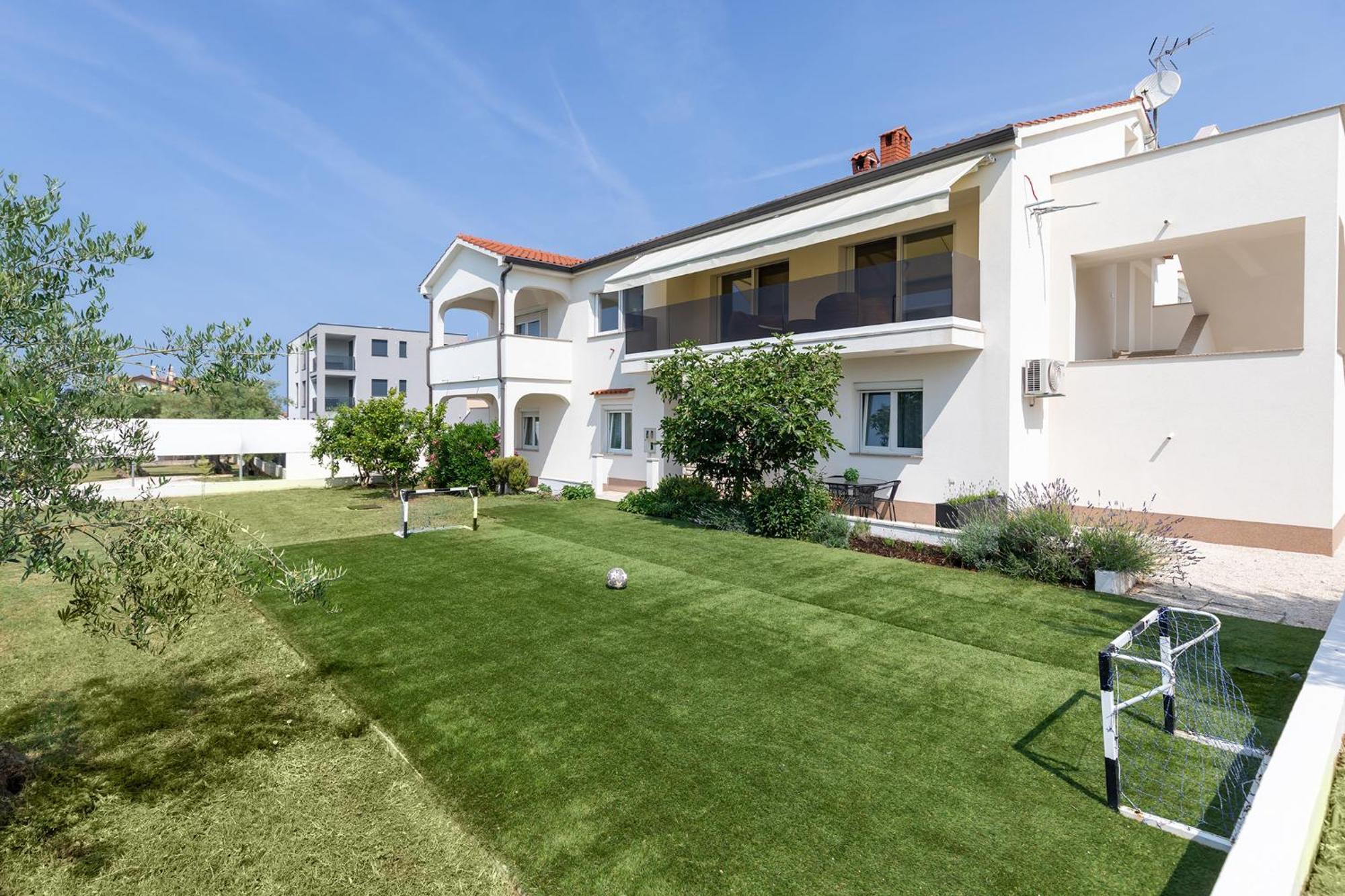 Palace New! Porec